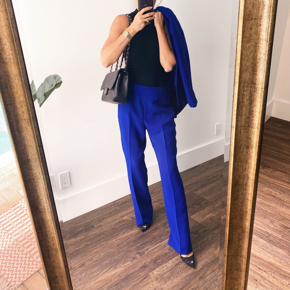 TAHARI Ultramarine Blue Pantsuit blazer Set